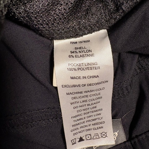 Eddie Bauer Womens Capri Pants Black Nylon Blend Outdoor Hiking Size 10 - Picture 3 of 9